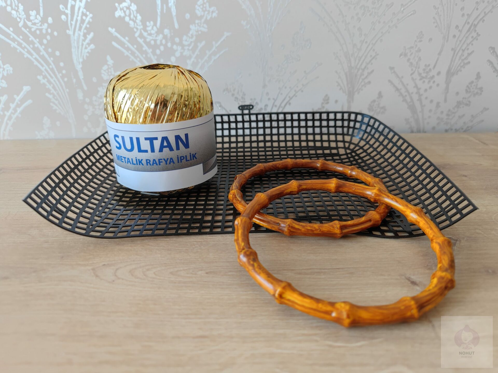 Sultan Metalik Raffia Gold 105