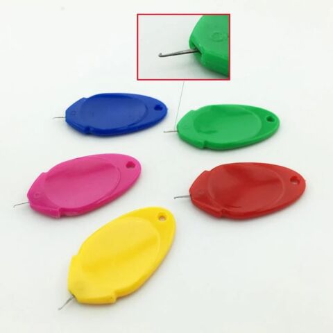 Plastik Kanca Uçlu İğneye İplik Geçirme Aparatı