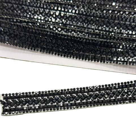 Kare Taşlı Yapışkan Şerit 2cm 1mt Siyah