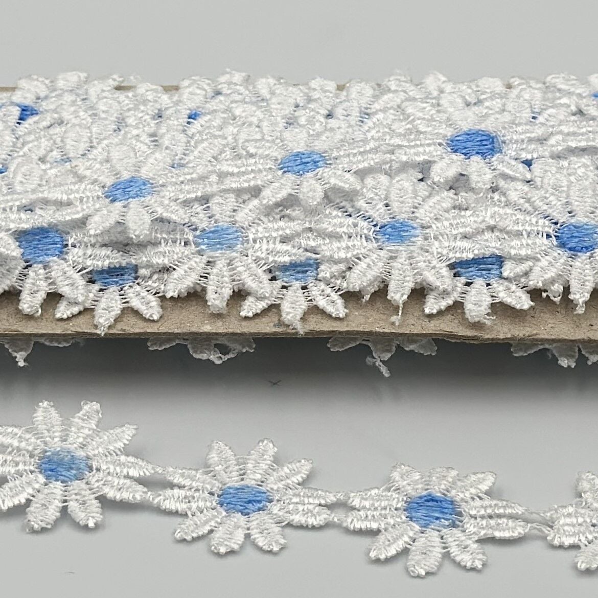Nazarone Güpür Papatya 8076 1Mt